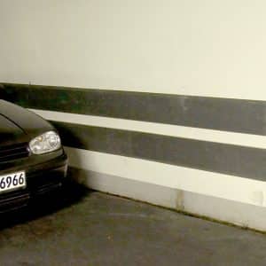 Parking garage start-up protection in an underground car park